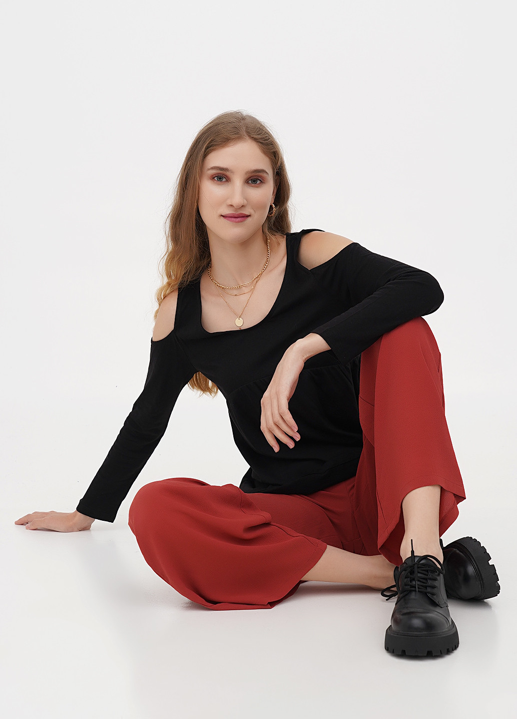 Чёрная блуза Terranova