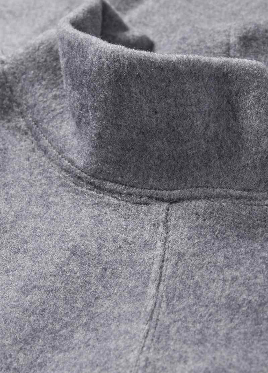 Сірий демісезонний светр C&A