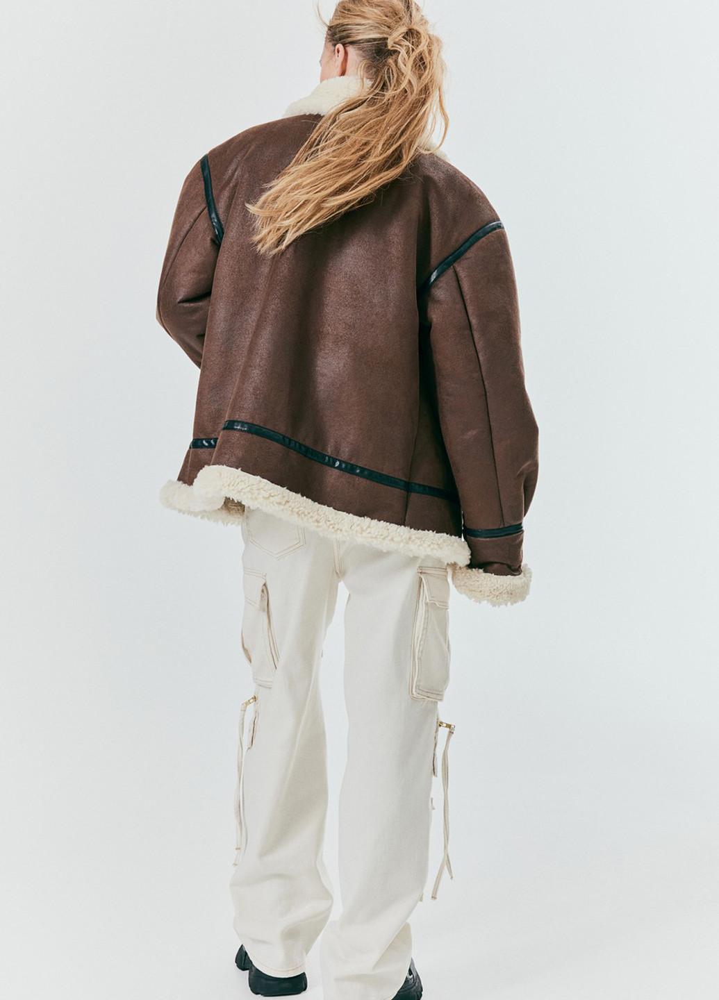 Коричнева демісезонна куртка H&M