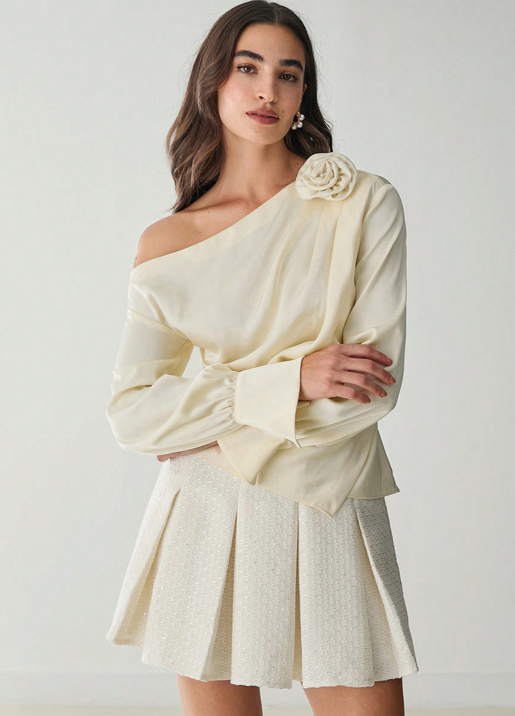 Кремова блуза SHEIN