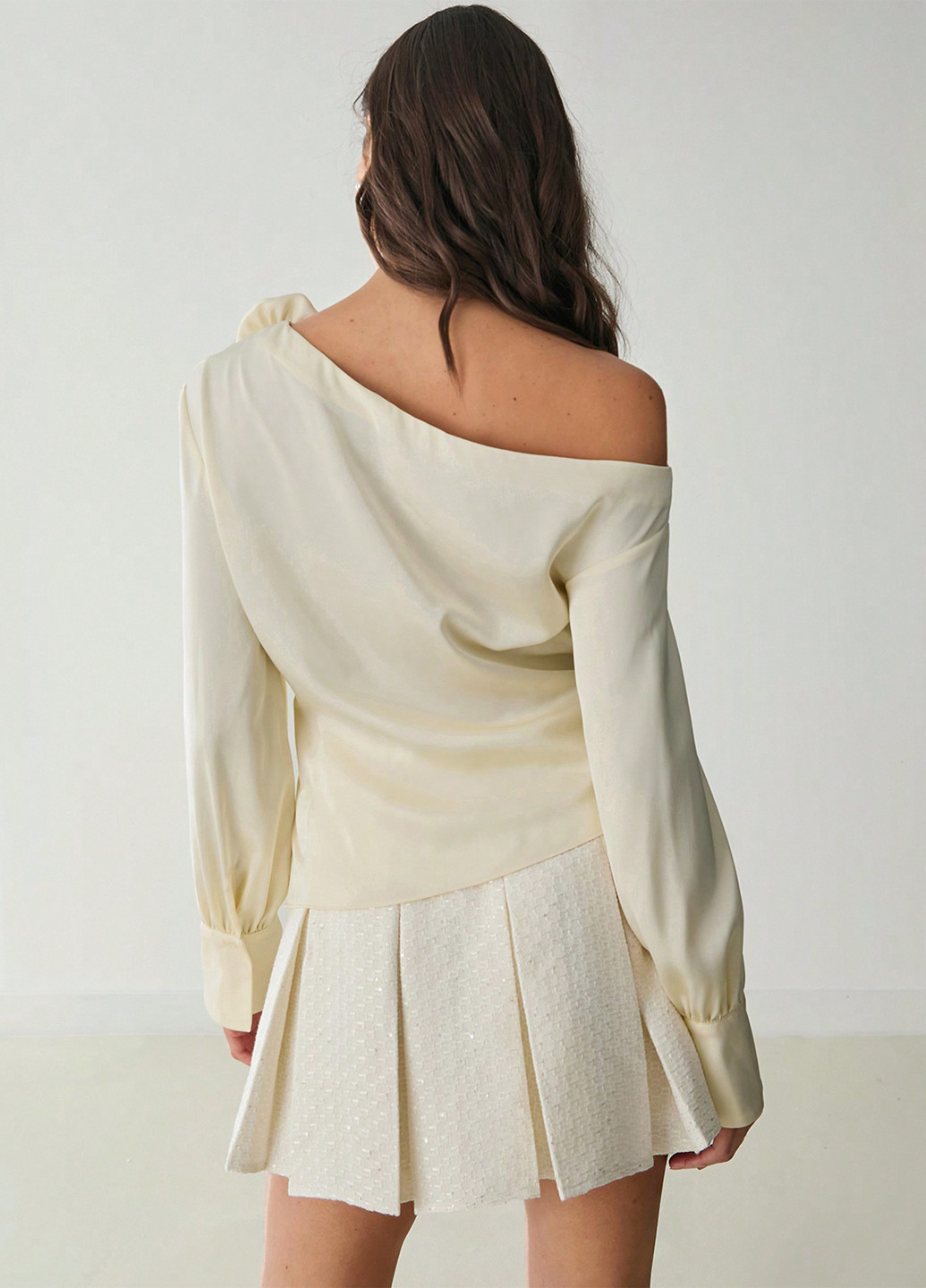 Кремова блуза SHEIN