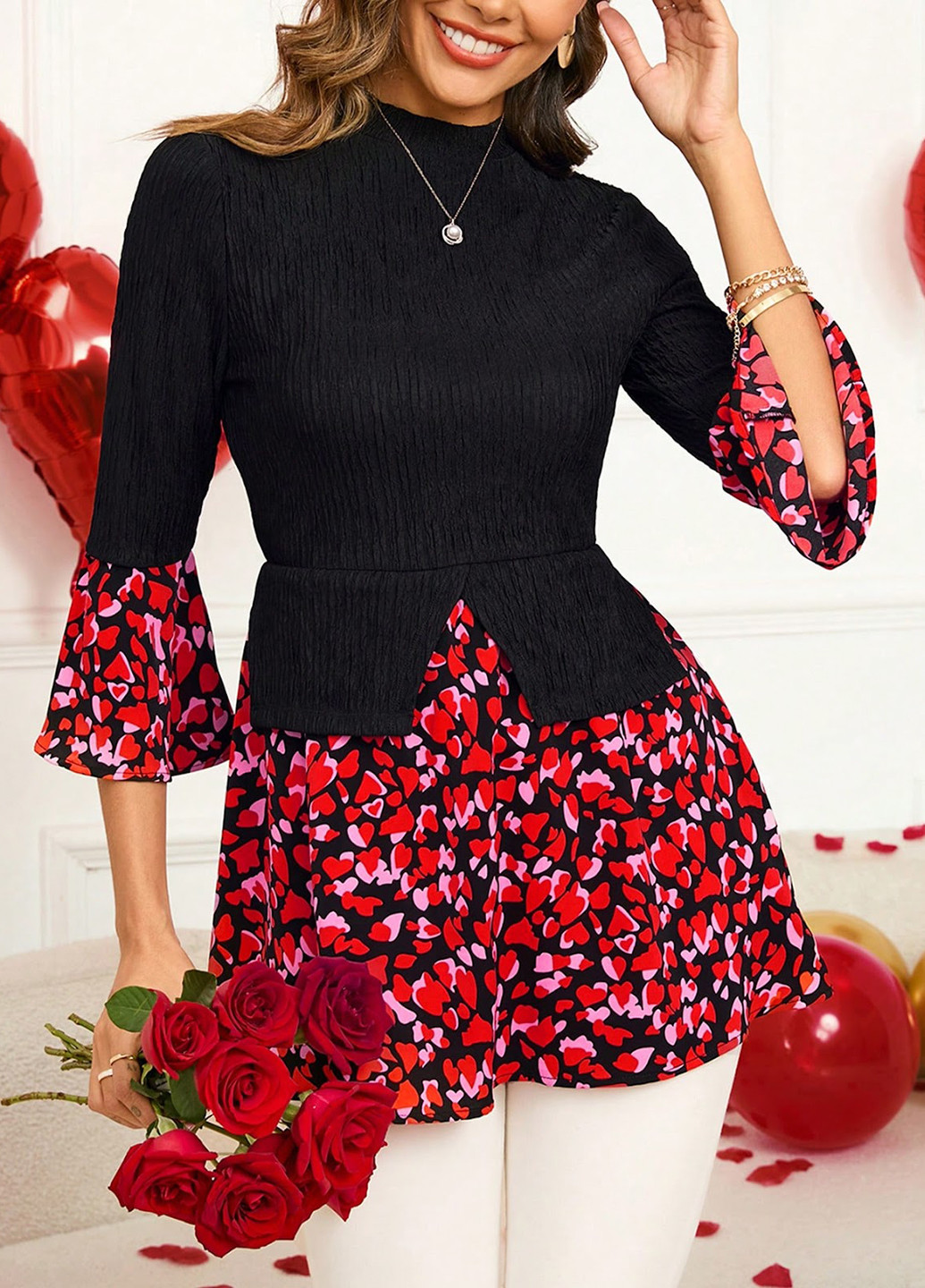 Чёрная блуза с баской SHEIN