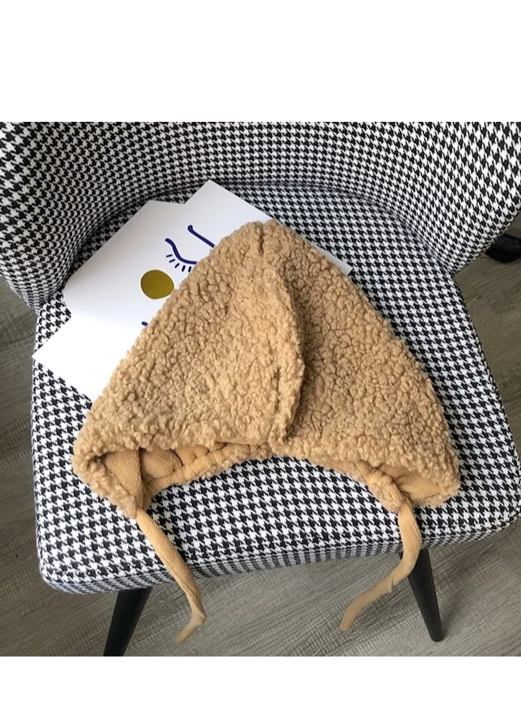 Жіноча шапка-капюшон на зав'язках Бежевий Brend Шапка (252604328)