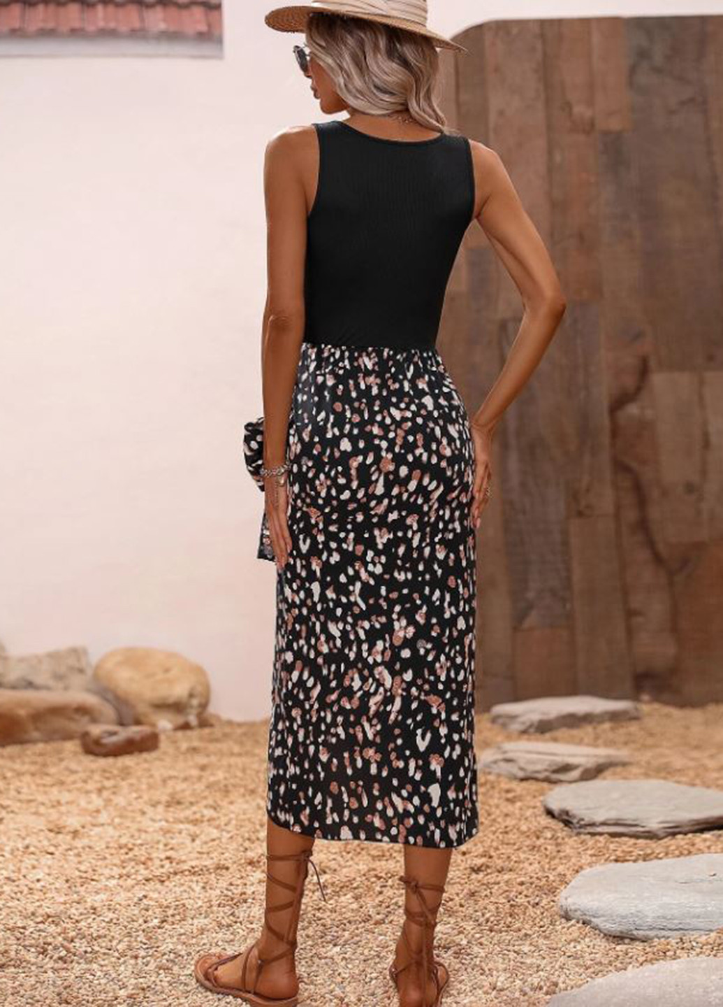 Чорна кежуал сукня на запах SHEIN з абстрактним візерунком