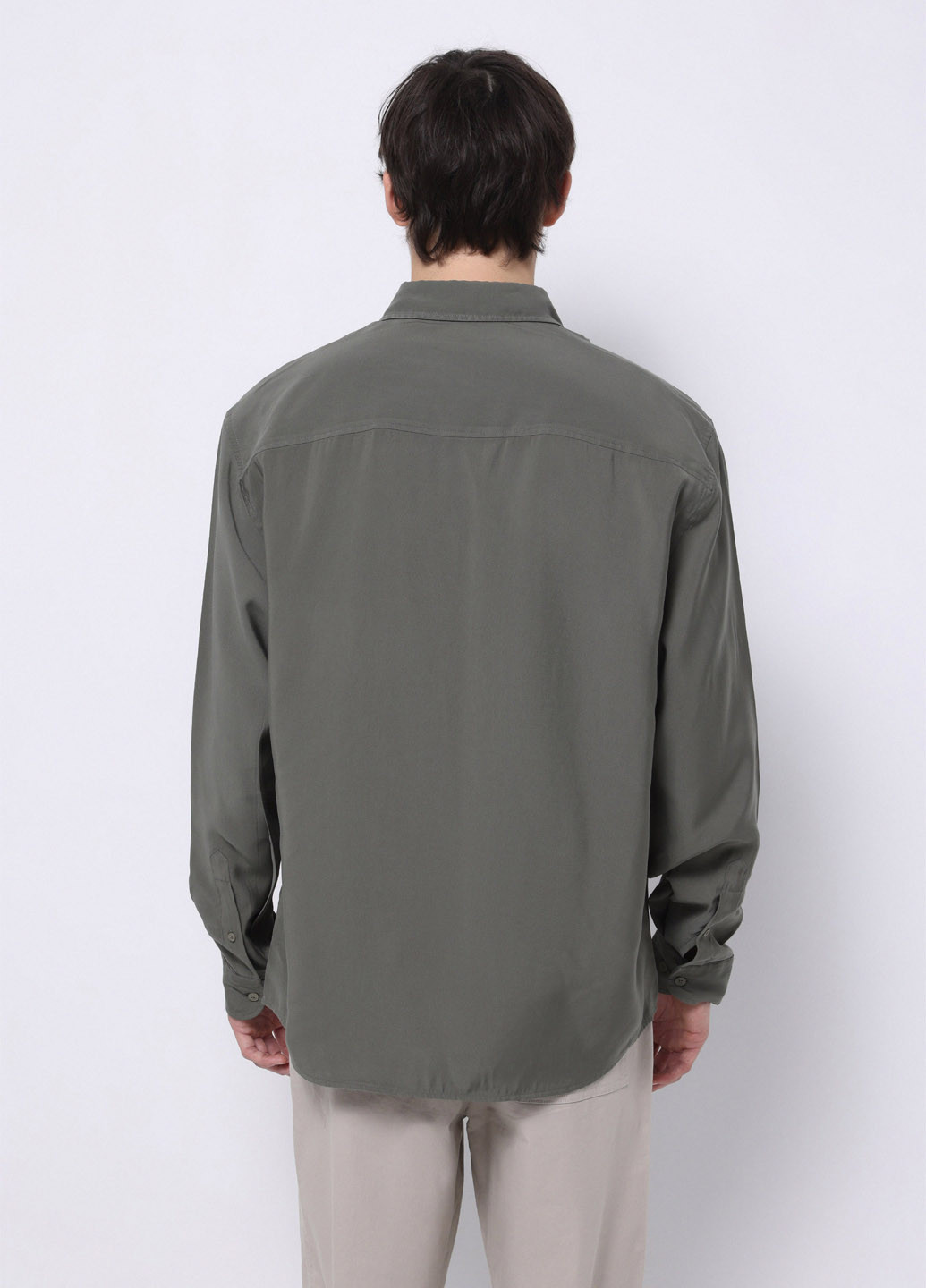 Оливковковая (хаки) кэжуал рубашка однотонная Colin's