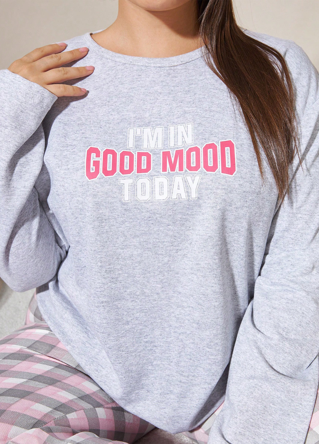 Сіра всесезон піжама (лонгслів, штани) лонгслів + брюки SHEIN