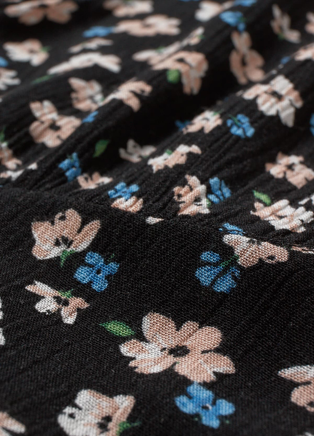 Черное кэжуал платье клеш C&A с цветочным принтом