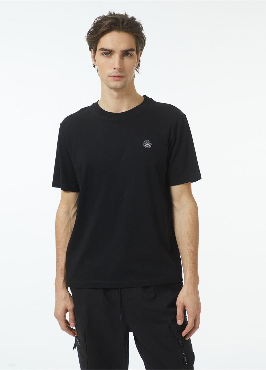 Черная футболка Loyalti