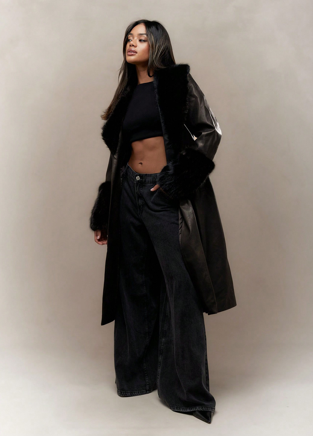 Чорне демісезонне Пальто однобортне SHEIN