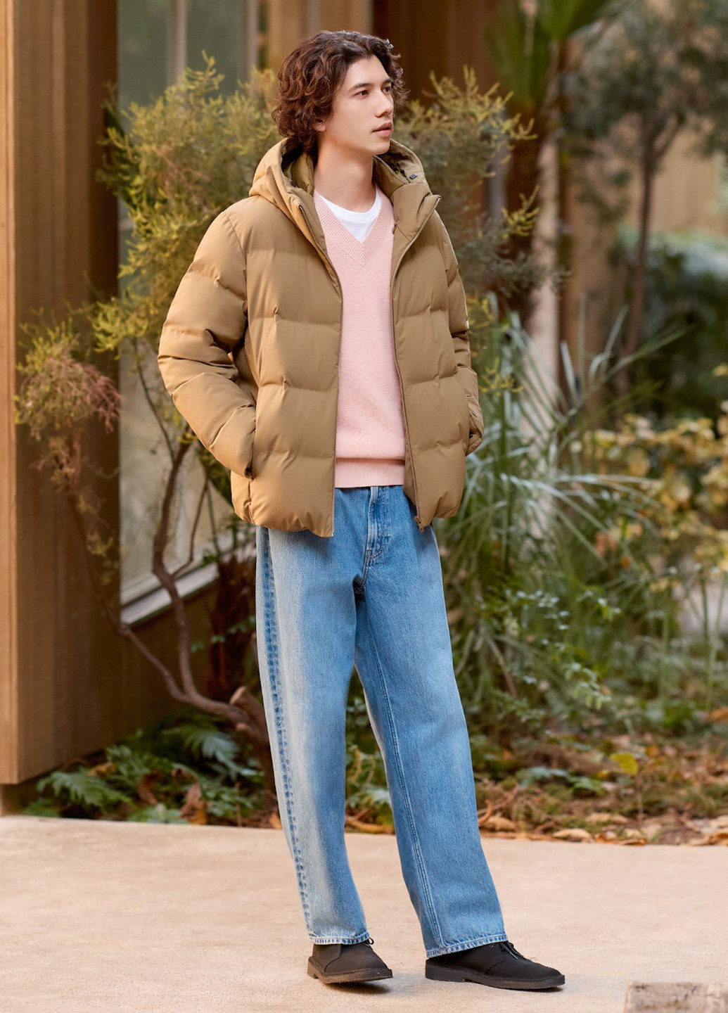 Розовый демисезонный свитер пуловер Uniqlo