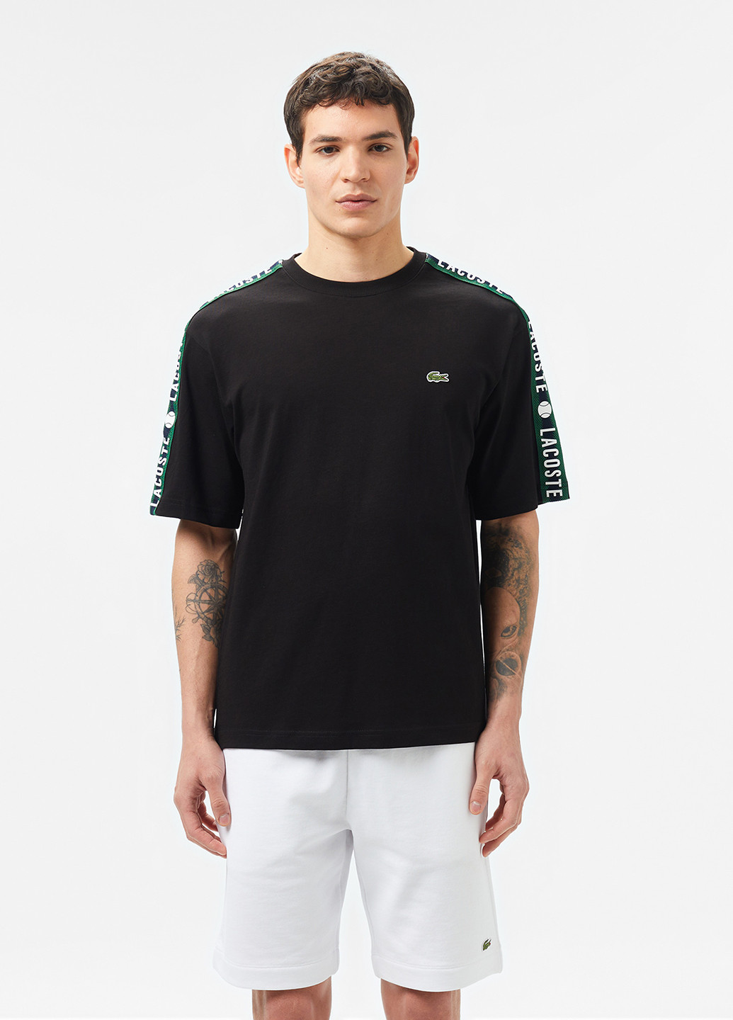 Черная футболка Lacoste