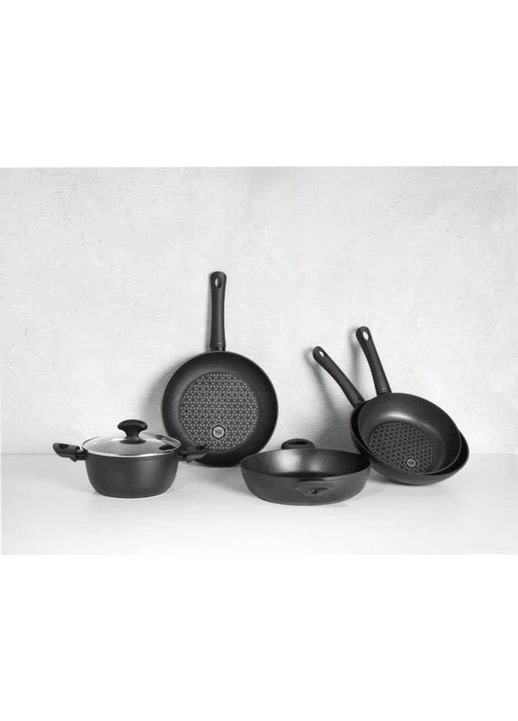 Каструля Diamante Induction з кришкою 2.8 л (DP480203310001C) TVS (254108384)