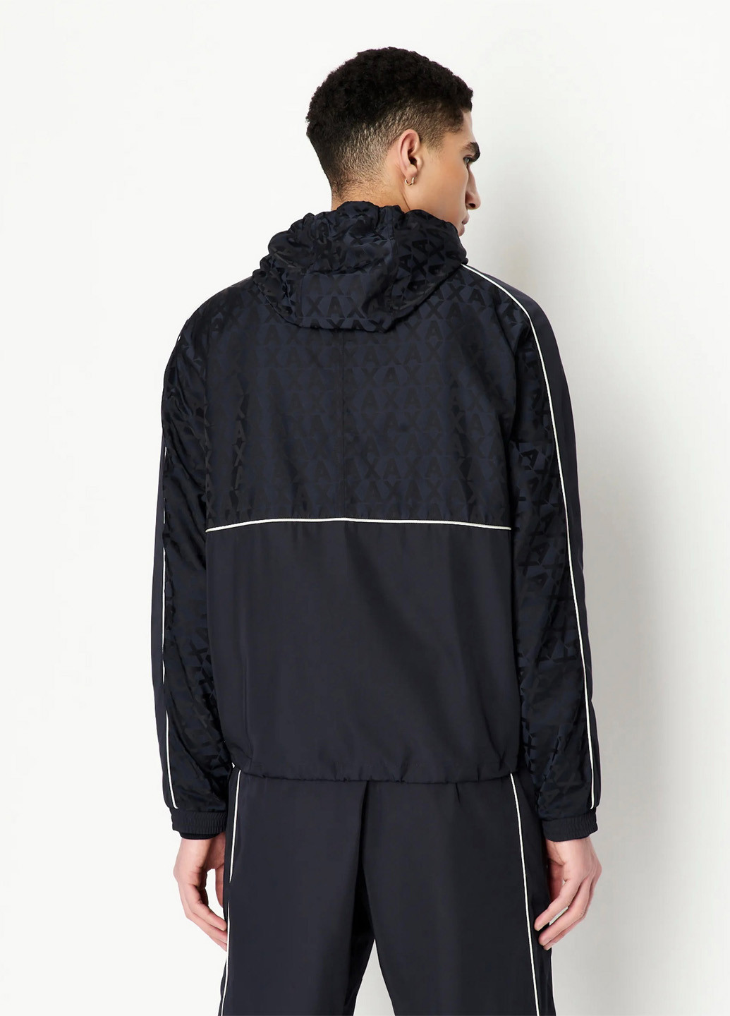 Чорна демісезонна вітровка Armani Exchange