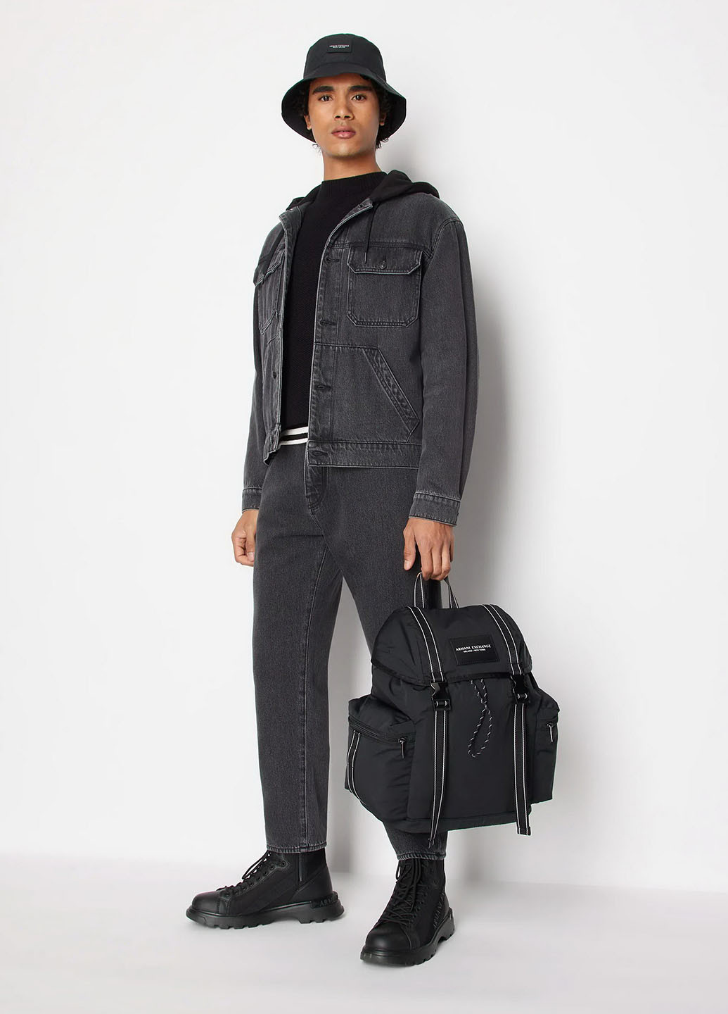 Чорний демісезонний джемпер джемпер Armani Exchange