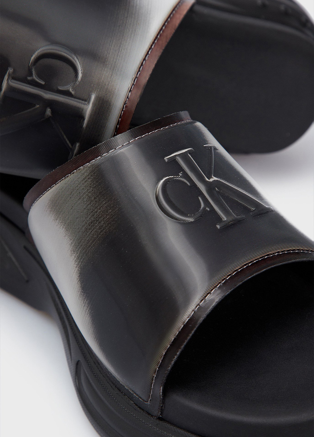 Черные шлепанцы Calvin Klein Jeans с логотипом