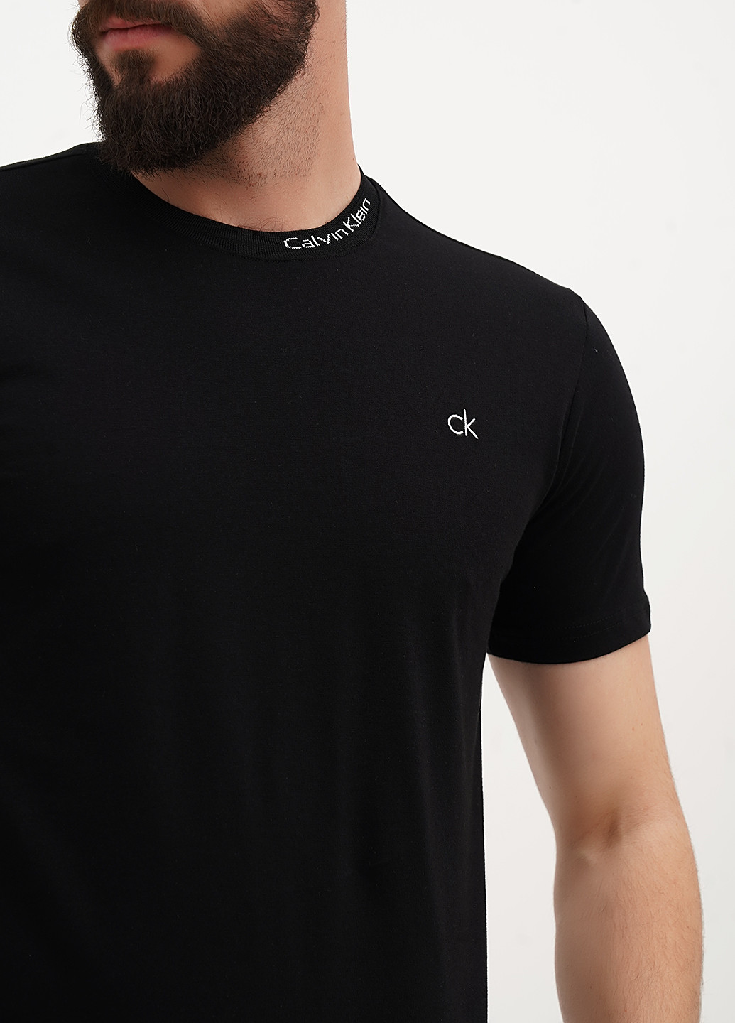 Черная футболка Calvin Klein
