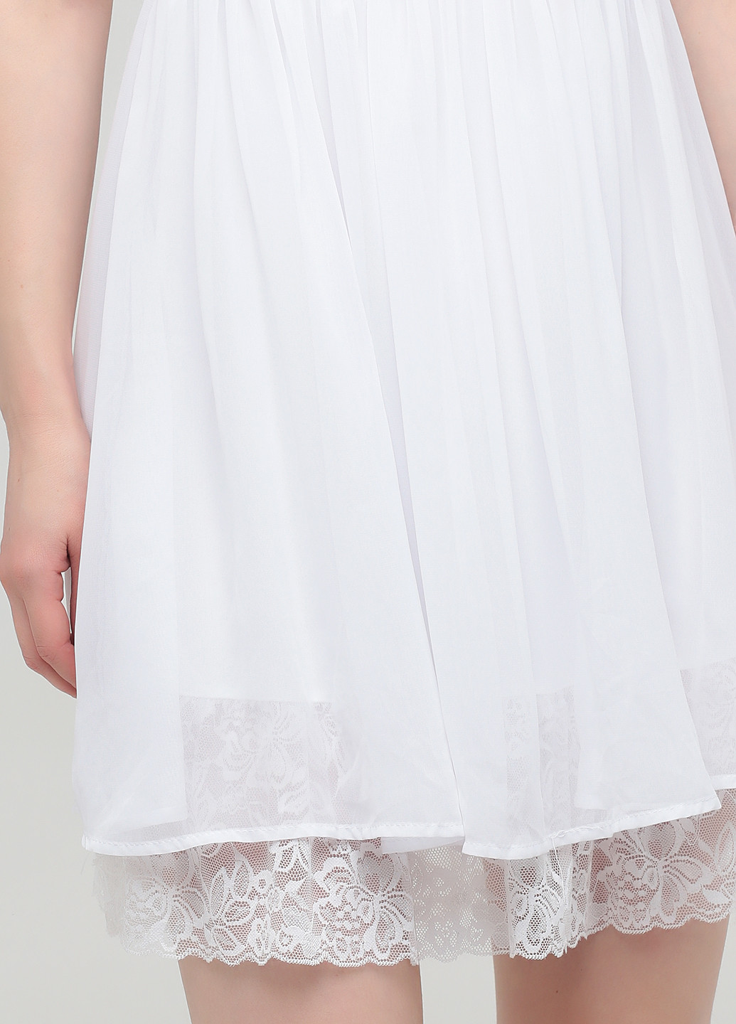 Білий коктейльна сукня кльош NLY однотонна