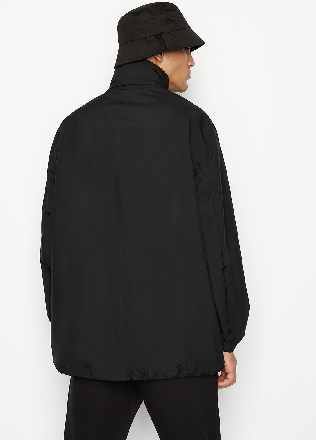 Чорна демісезонна вітровка Armani Exchange