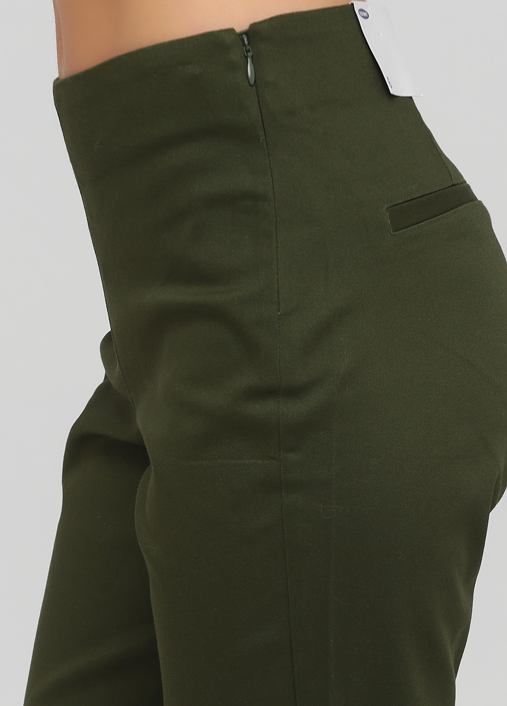 Темно-зеленые кэжуал демисезонные зауженные, укороченные брюки Old Navy