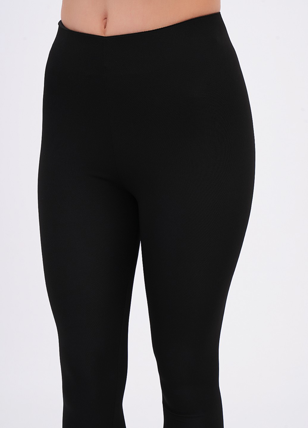 Черные демисезонные леггинсы EQUILIBRI