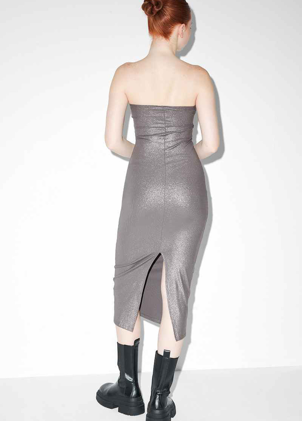 Сіра коктейльна, вечірня сукня з відкритими плечима C&A однотонна