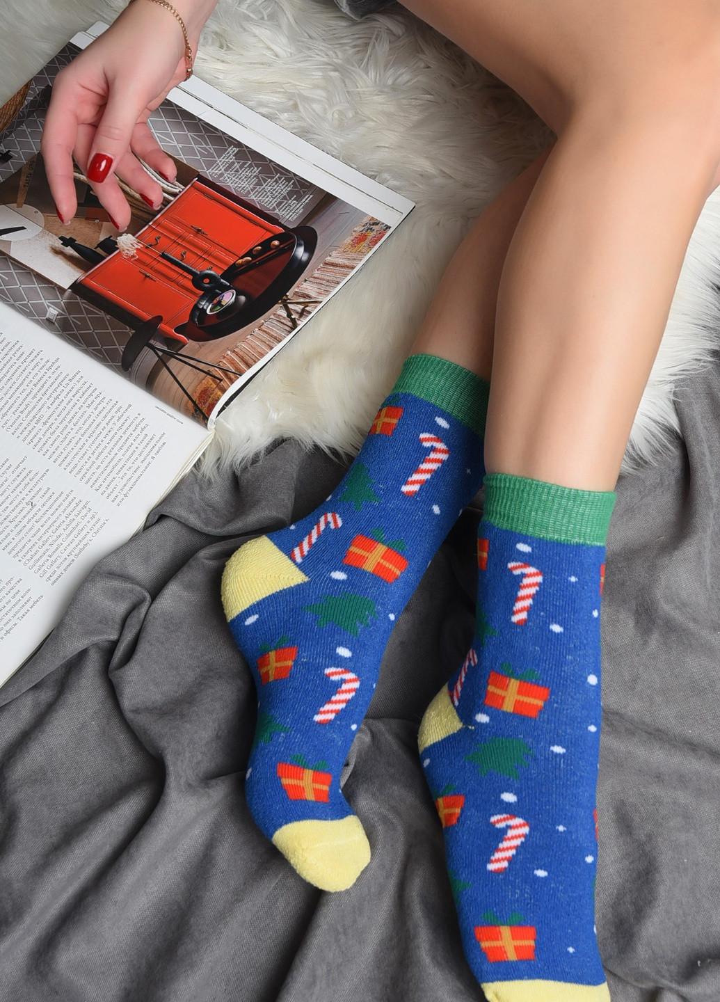 Шкарпетки теплі жіночі новорічні синього кольору розмір 36-40 Let's Shop (256547782)