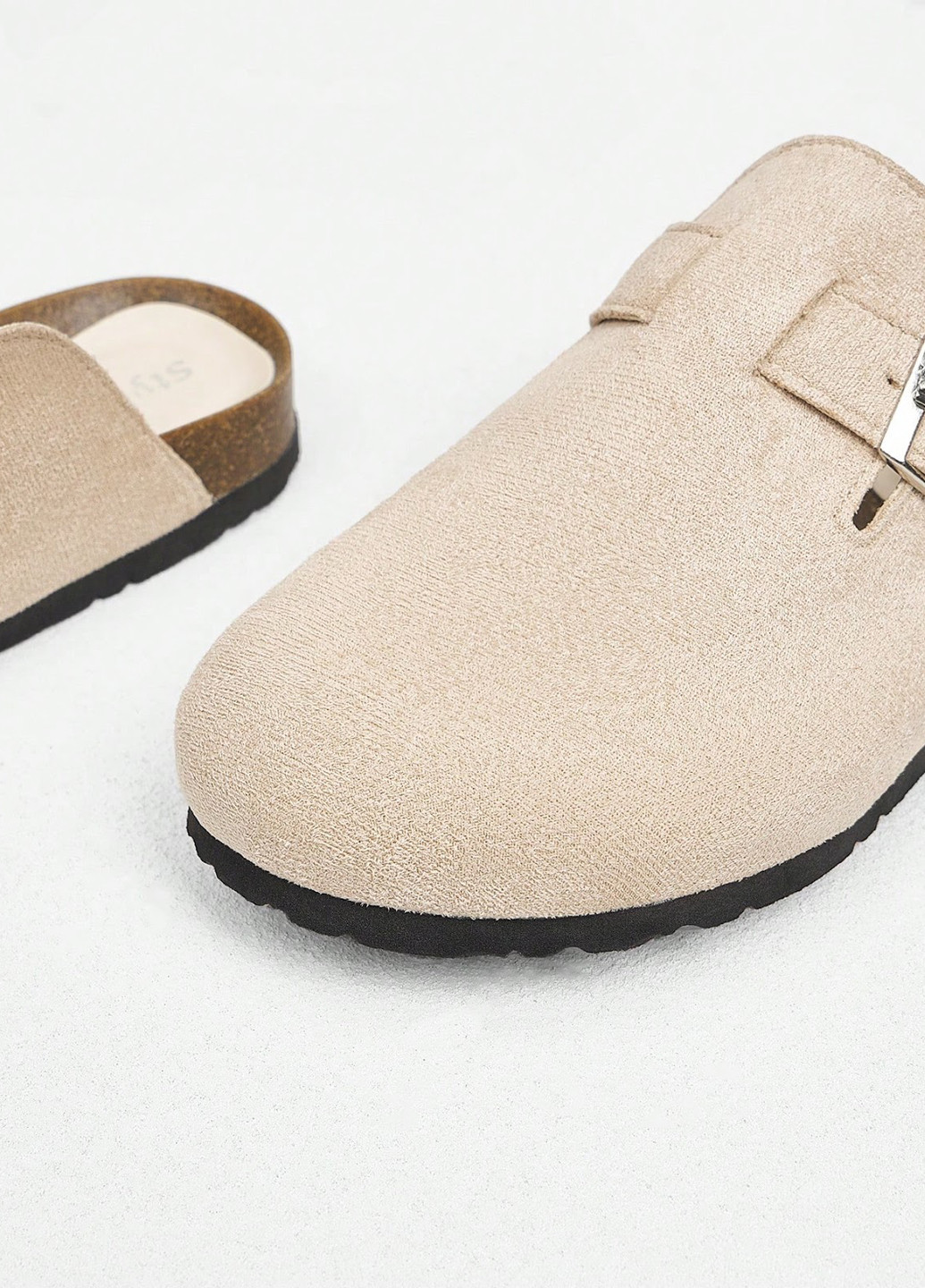 Светло-бежевые шлепанцы SHEIN без каблука с пряжкой