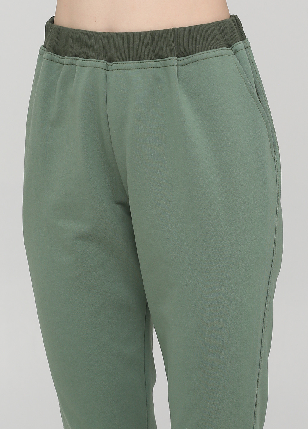 Зеленые спортивные демисезонные джоггеры брюки Lucci