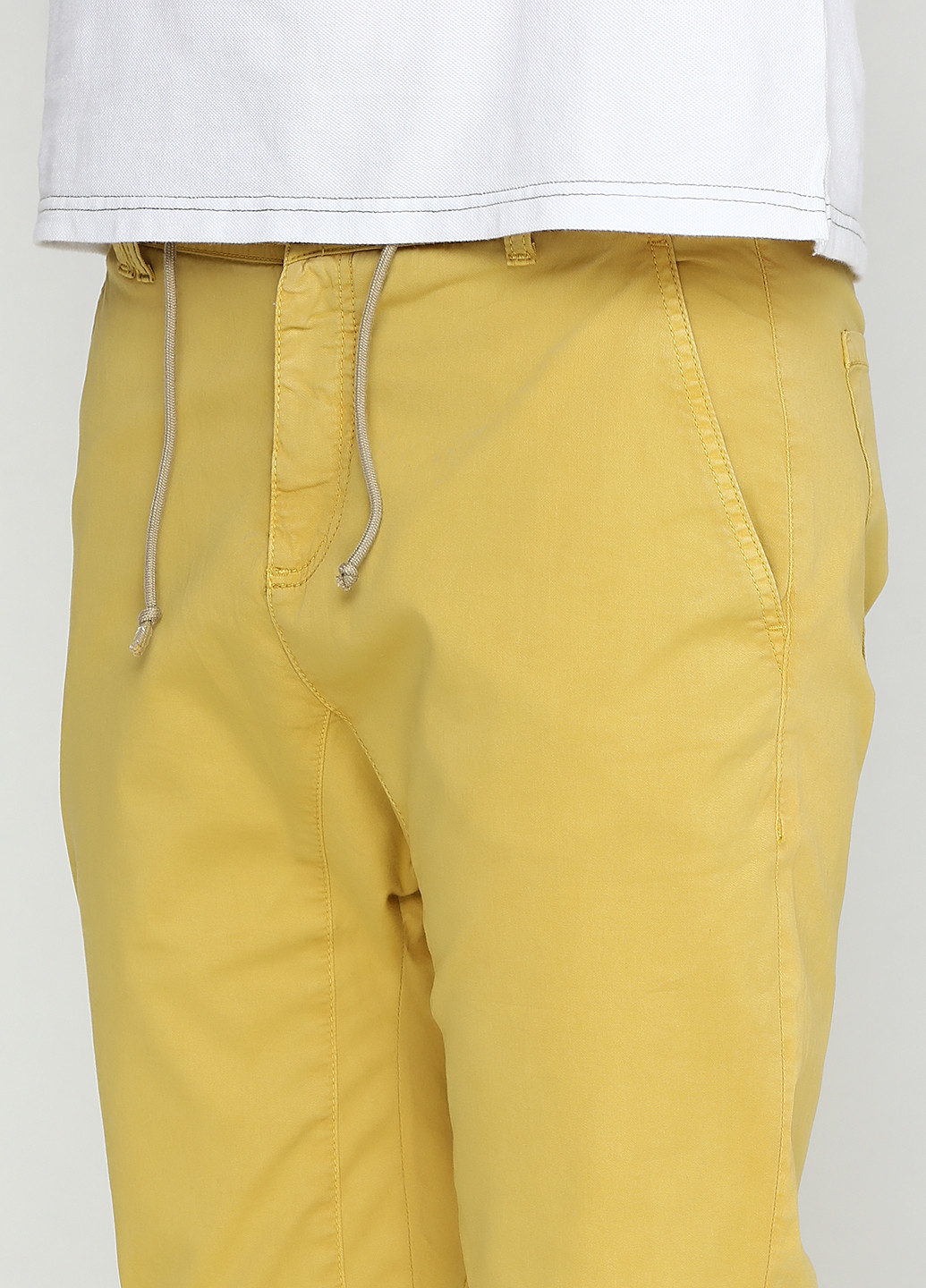 Желтые кэжуал демисезонные зауженные брюки Daggs