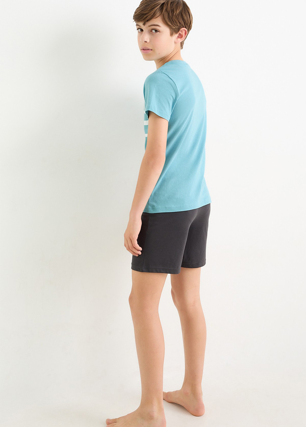 Комбинированная всесезон пижама (футболка, шорты) футболка + шорты C&A