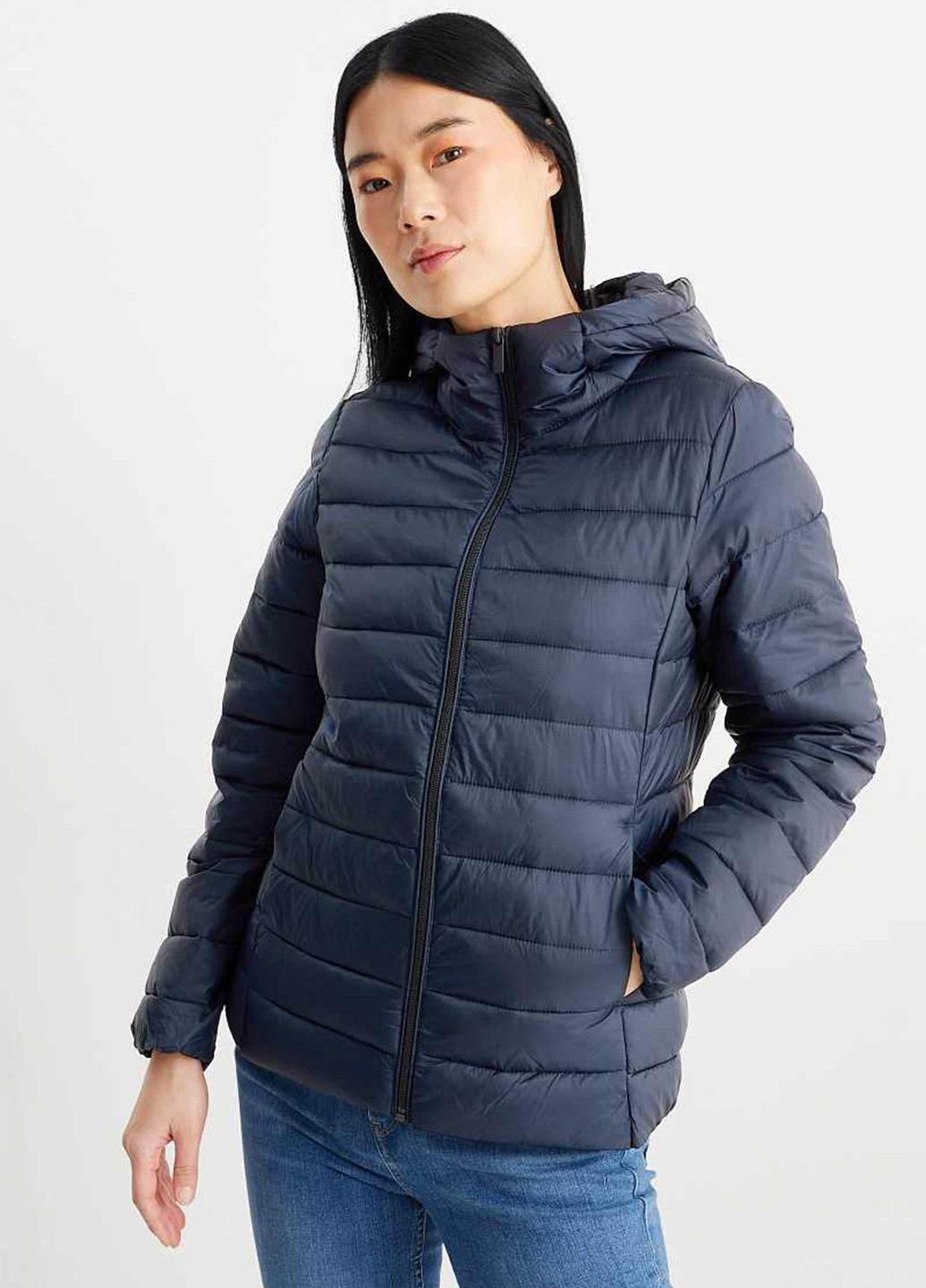 Темно-синя демісезонна куртка C&A