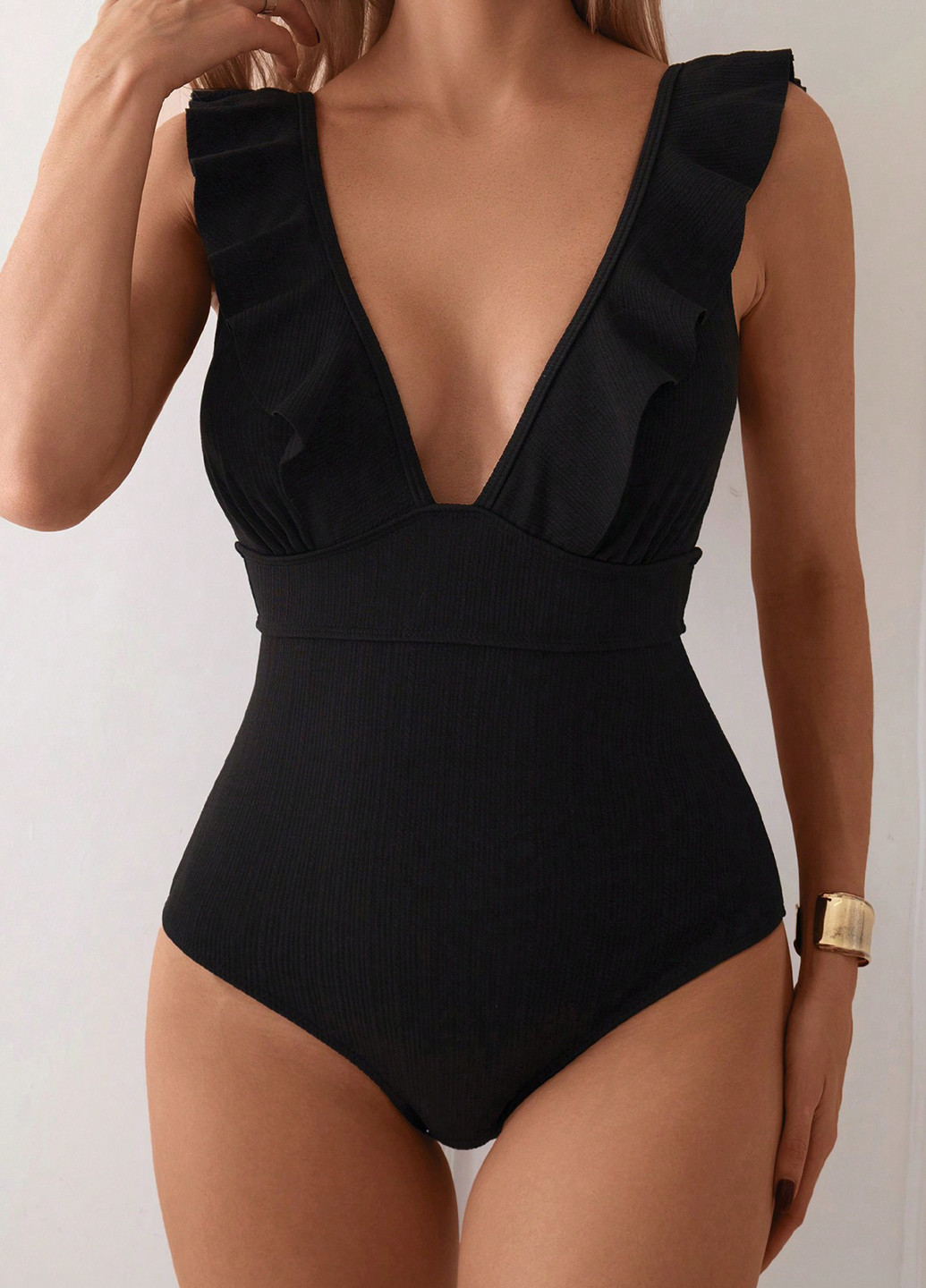 Черный демисезонный купальник слитный SHEIN