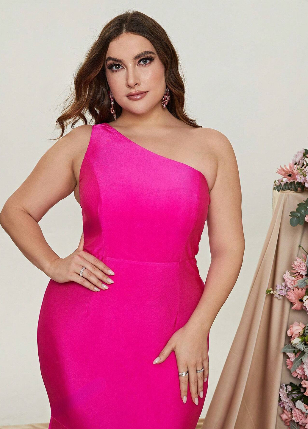 Фуксинова (кольору Фукія) святковий, вечірня сукня на одне плече, з відкритою спиною SHEIN однотонна