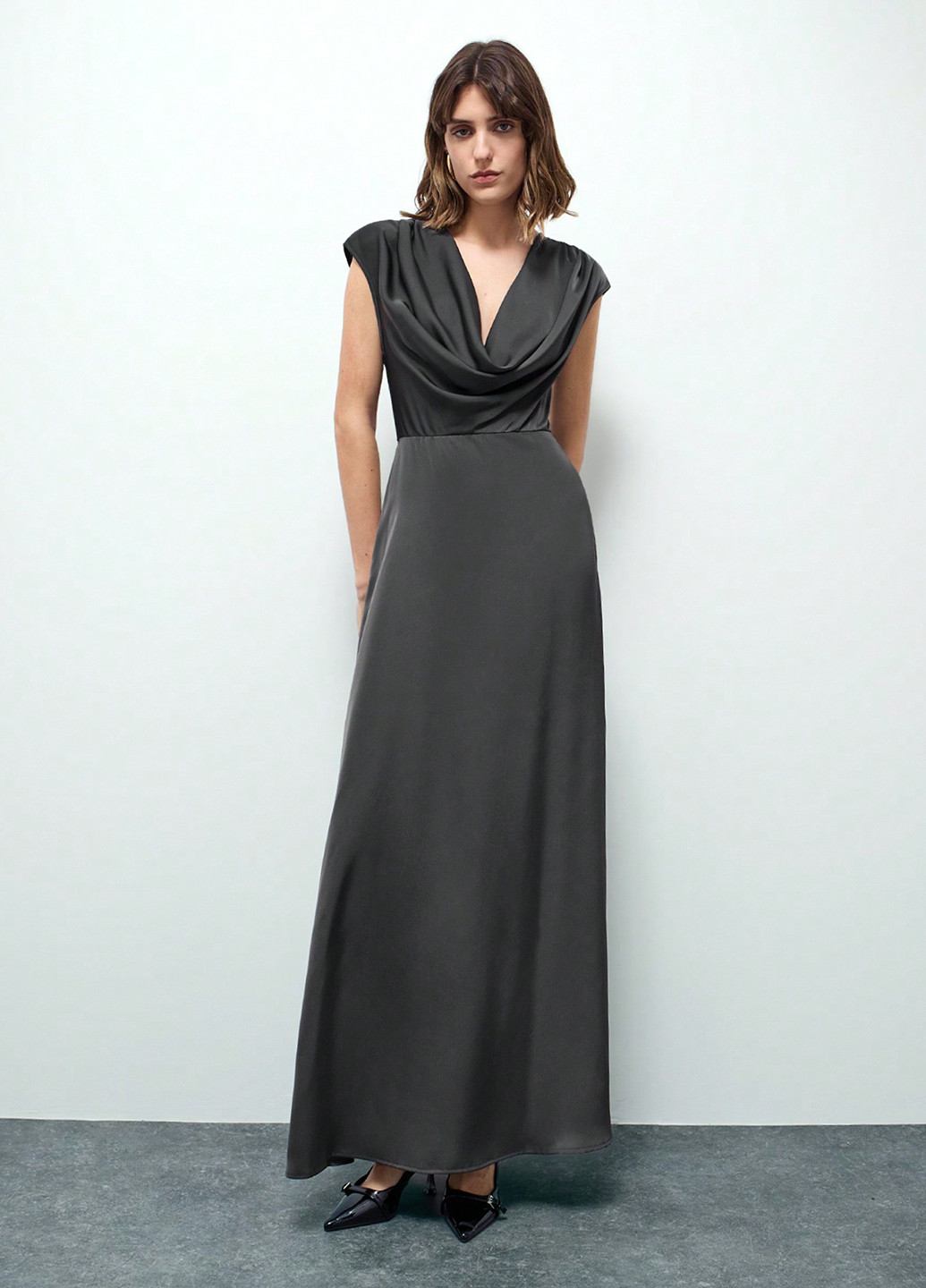Темно-серое вечернее платье SHEIN однотонное