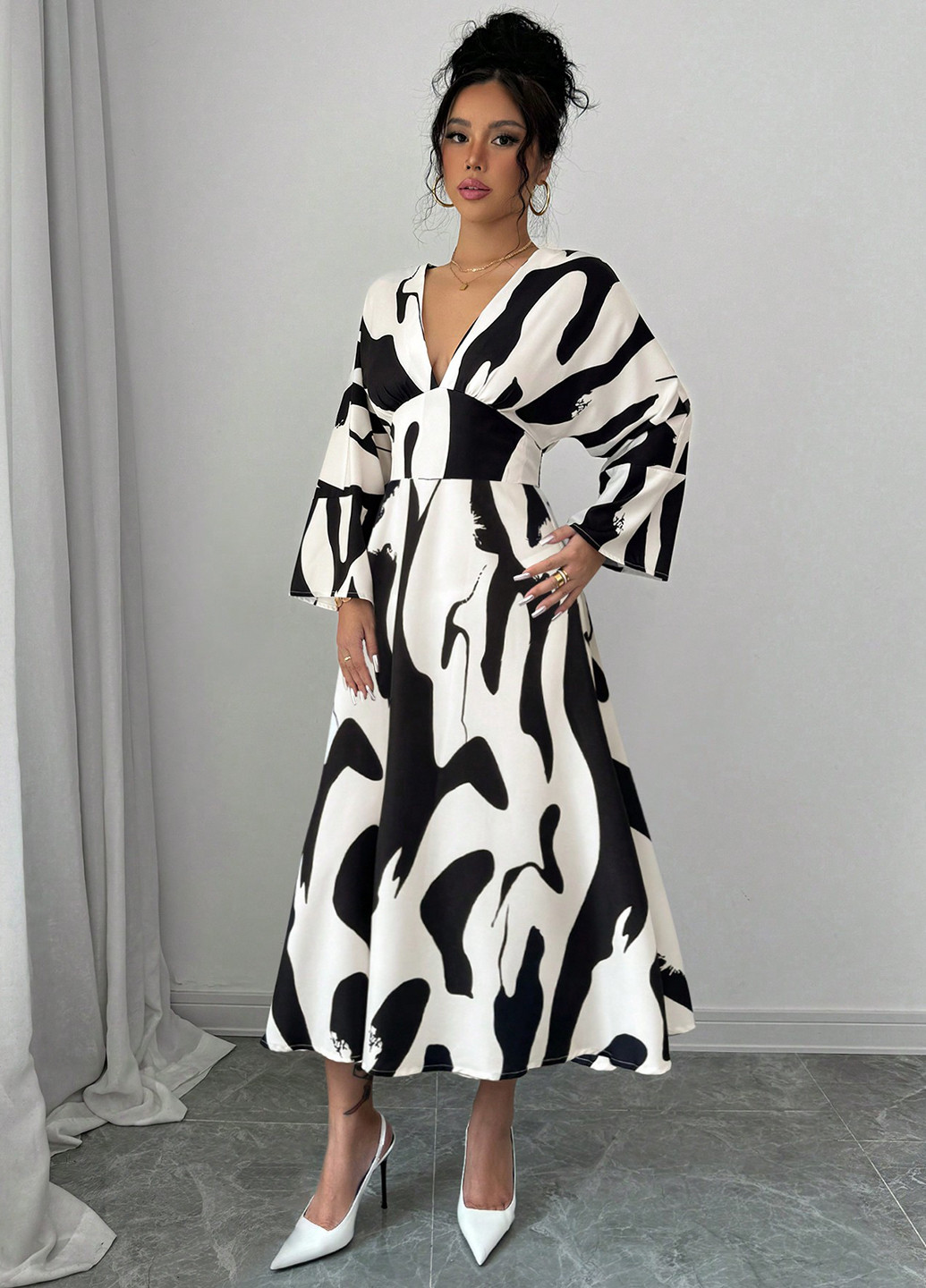 Чорно-білий кежуал сукня в стилі армпір, кльош SHEIN зебра