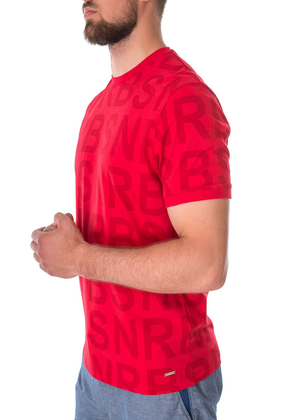 Красная футболка Roy Robson