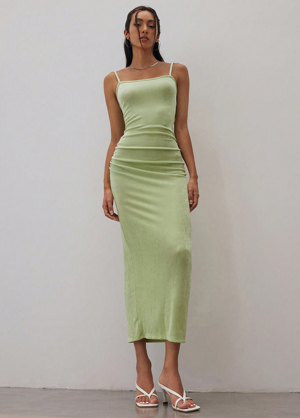 Светло-зеленое кэжуал платье с открытой спиной SHEIN однотонное