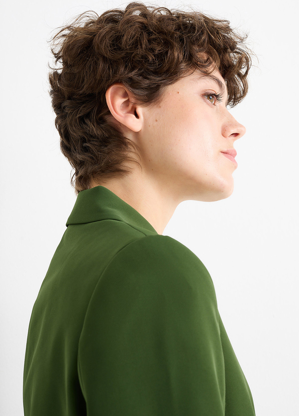 Зеленый женский жакет C&A однотонный - демисезонный