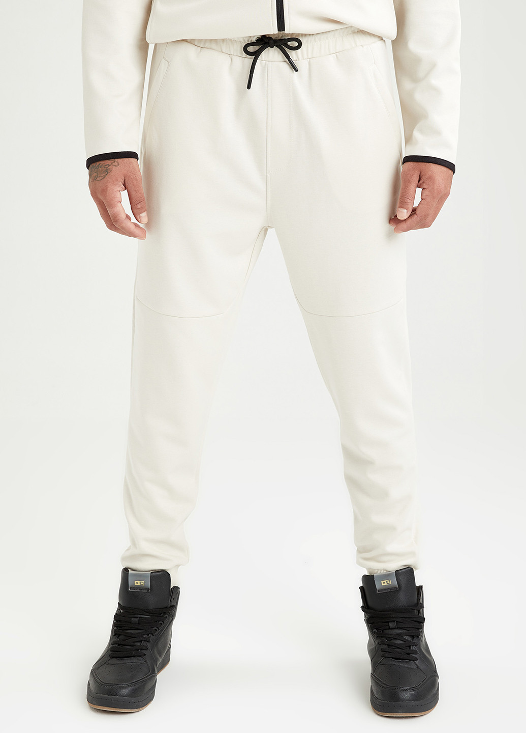 Белые спортивные демисезонные джоггеры, зауженные брюки DeFacto