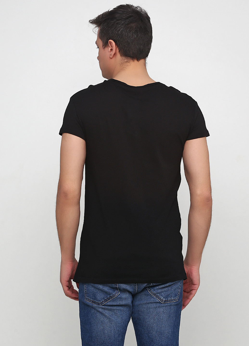 Чорна футболка Terranova