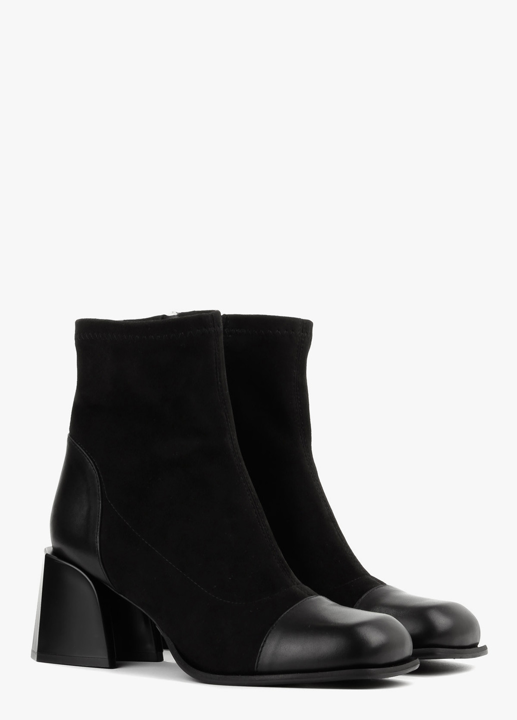 Осенние ботинки Le'BERDES без декора из натуральной замши