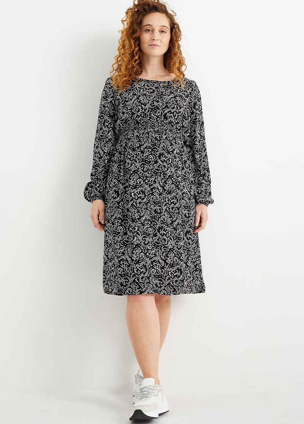 Черное кэжуал платье для беременных C&A с абстрактным узором