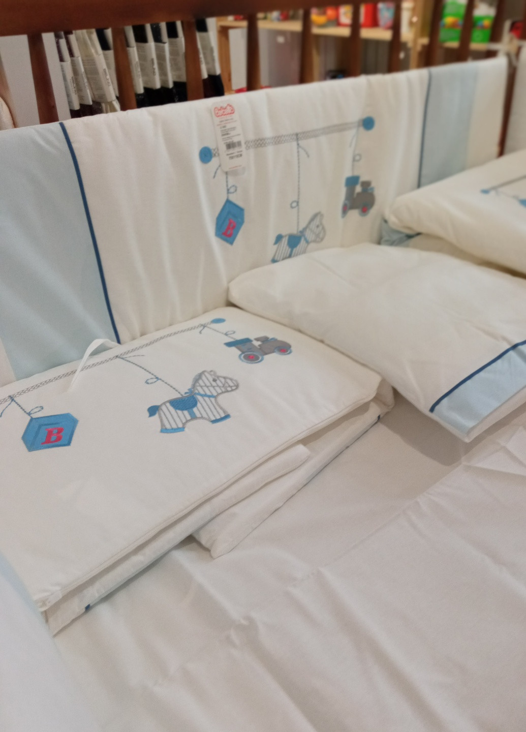 Набір для дитячого ліжечка з 7 речей Bebetto (220172907)