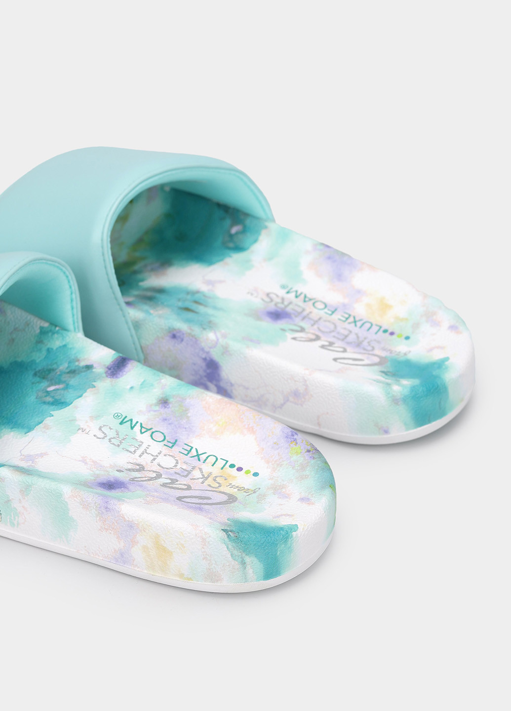 Голубые шлепанцы Skechers с логотипом