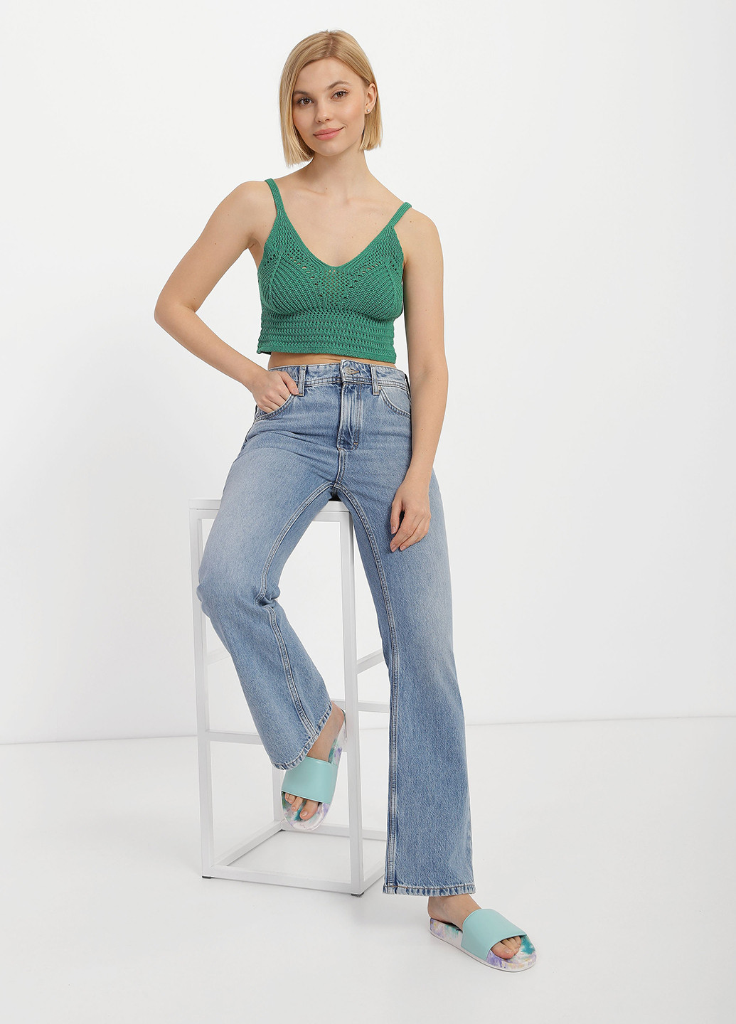 Голубые шлепанцы Skechers с логотипом