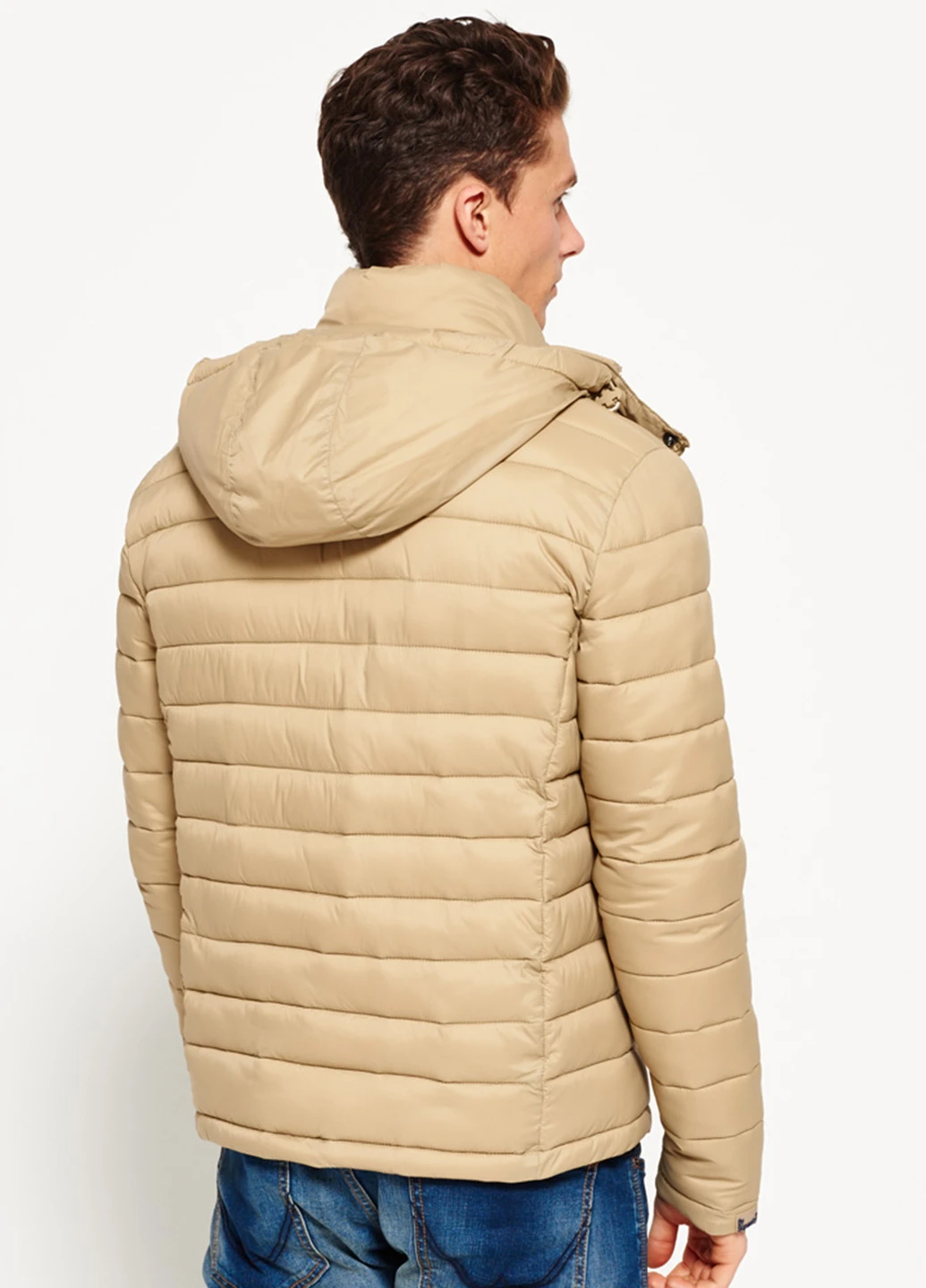 Песочная демисезонная куртка Superdry