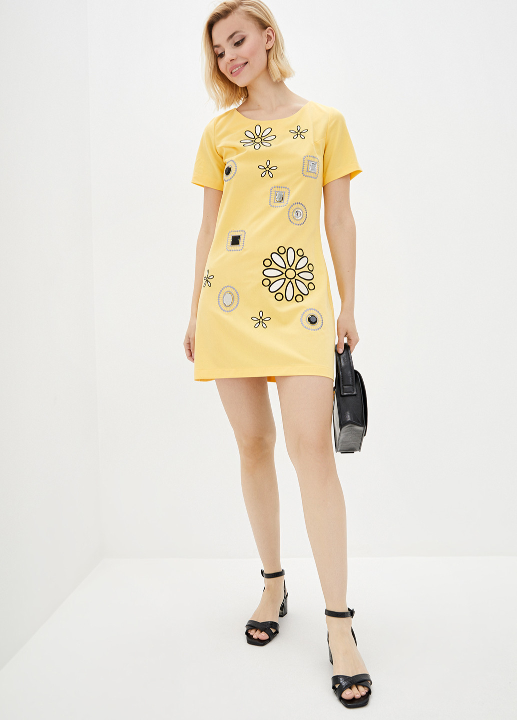 Желтое кэжуал платье а-силуэт Luzana с абстрактным узором