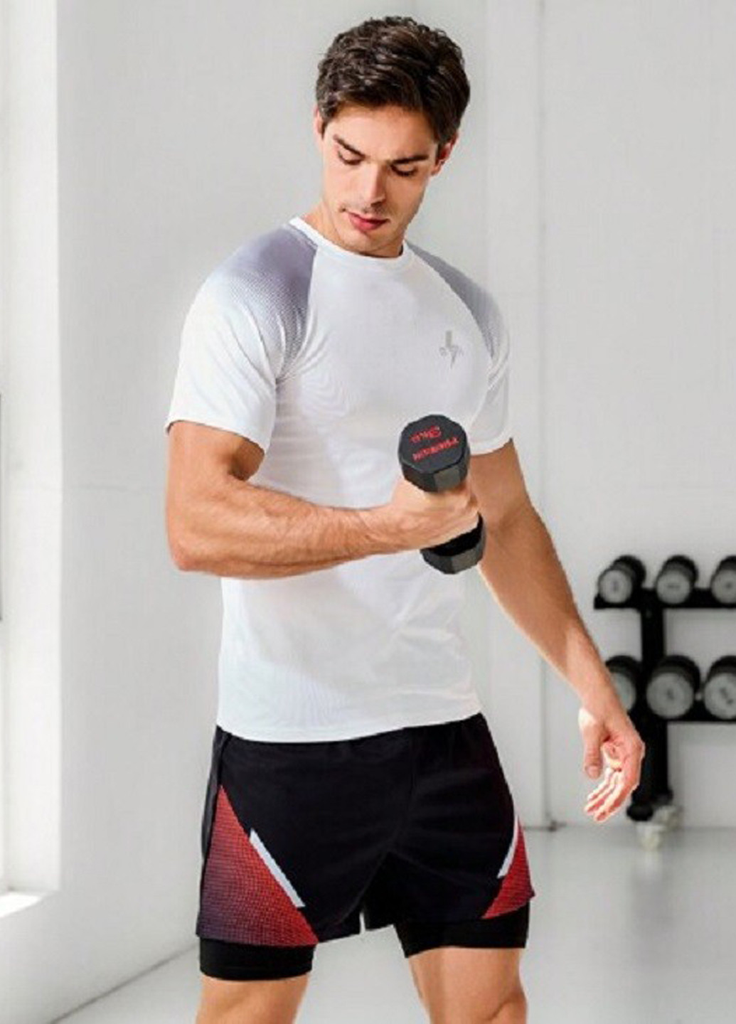 Белая футболка SHEIN