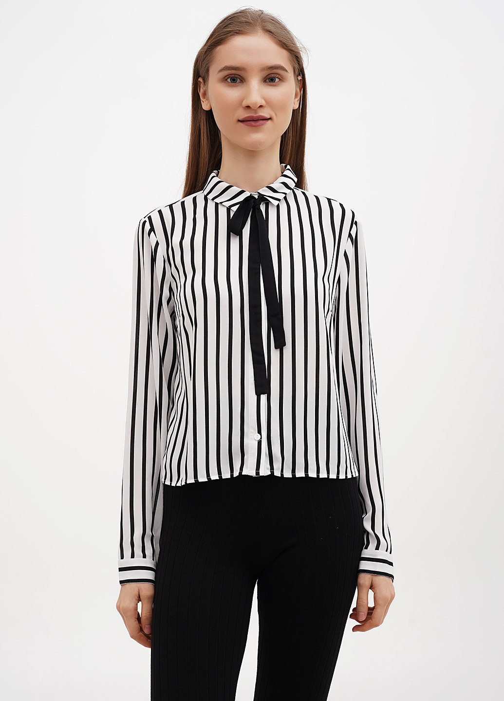 Чёрно-белую блуза H&M