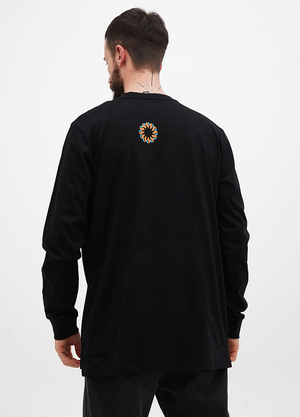 Черный демисезонный кэжуал лонгслив AS Colour с рисунком